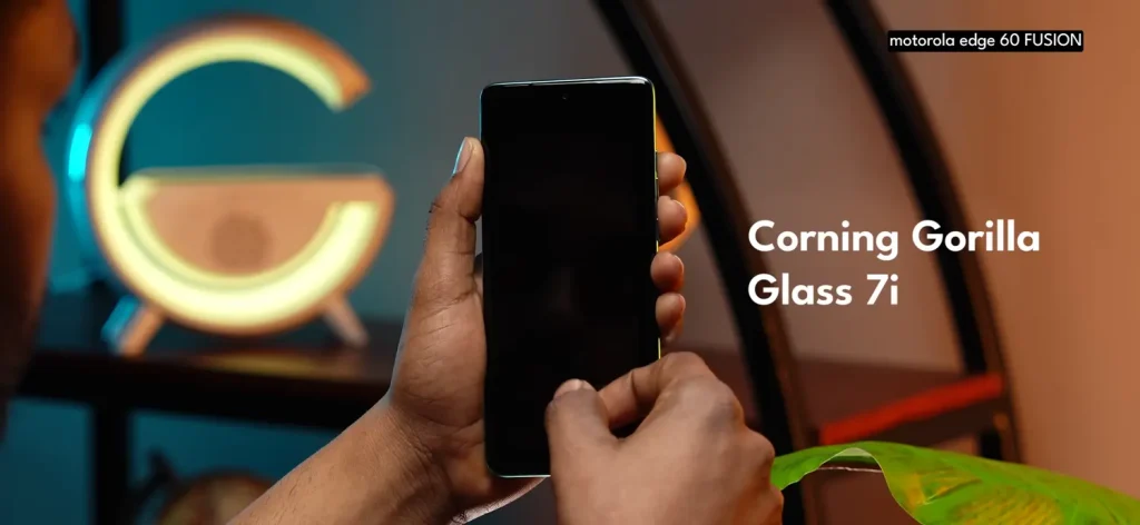 Motorola Edge 60 Fusion vs Nothing Phone 3a: Which Smartphone Should You Buy Under ₹25,000 in 2025? 4 Motorola Edge 60 Fusion vs Nothing Phone 3a Design and build 4