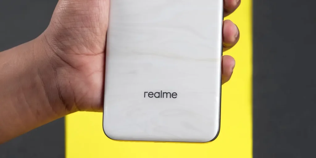 Realme 14 Pro+ Review: A Mid-Range Marvel with Stunning Design and Cameras 5 Realme 14 Pro Review Design 6