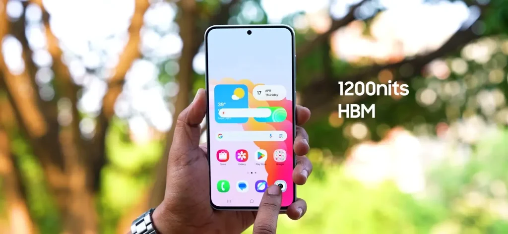 Samsung Galaxy M56 5G Review: A Stylish Mid-Ranger Worth Buying? 2 Samsung Galaxy M56 5G Review Display 1