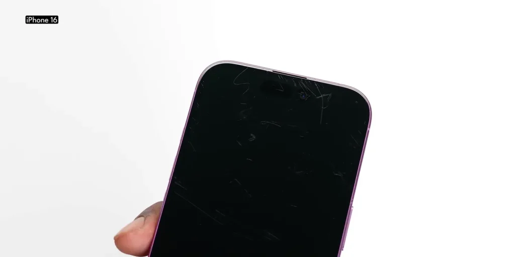 Samsung Galaxy S25 vs iPhone 16: Which Flagship Should You Buy in 2025? 11 Samsung Galaxy S25 vs iPhone 16 Glass 3